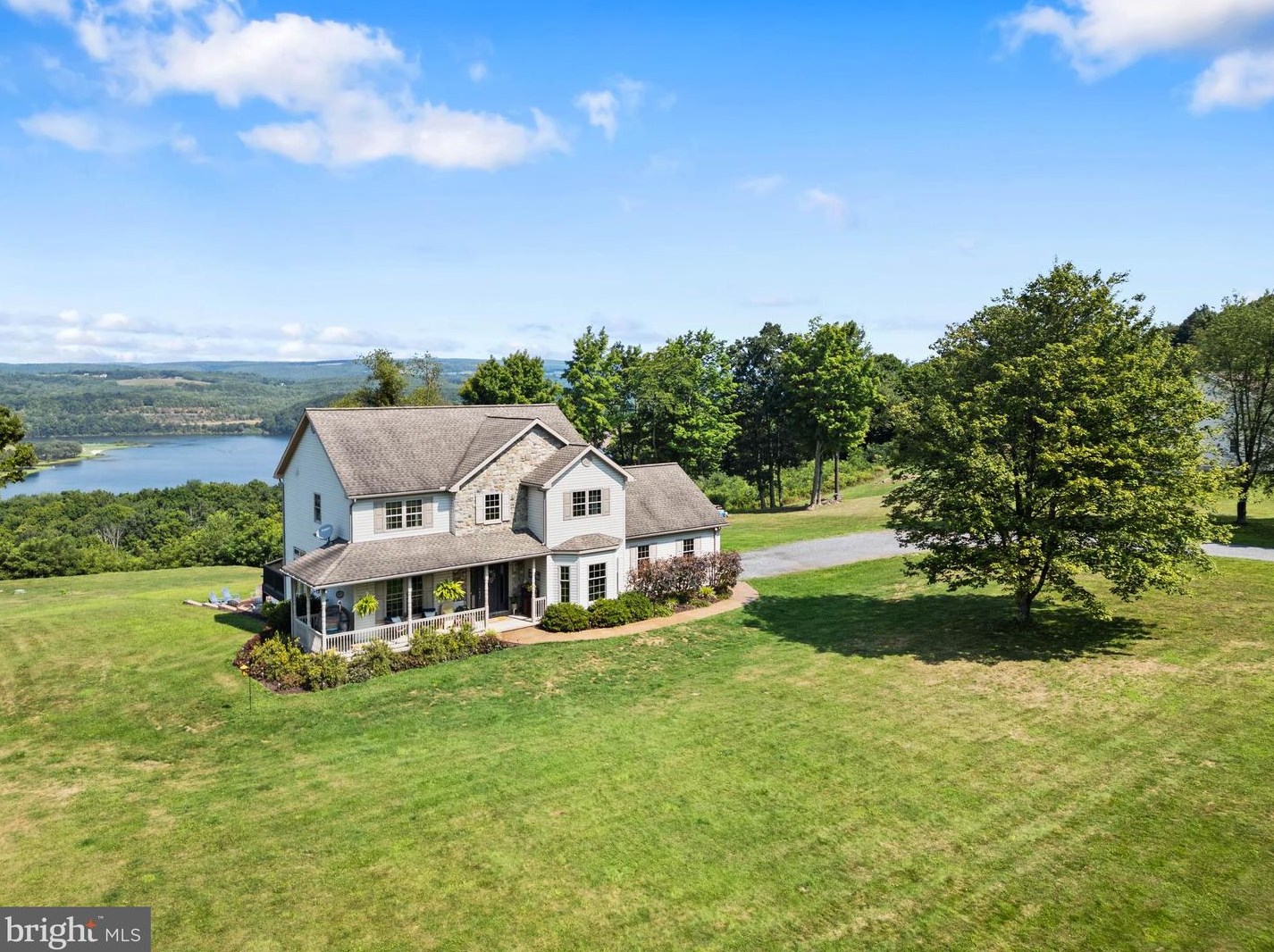 198 Coles Dr, Curwensville, PA 16833
