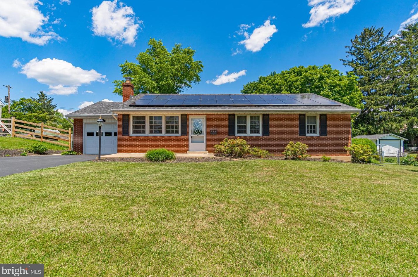 107 Fairview Dr, West Chester, PA 19382