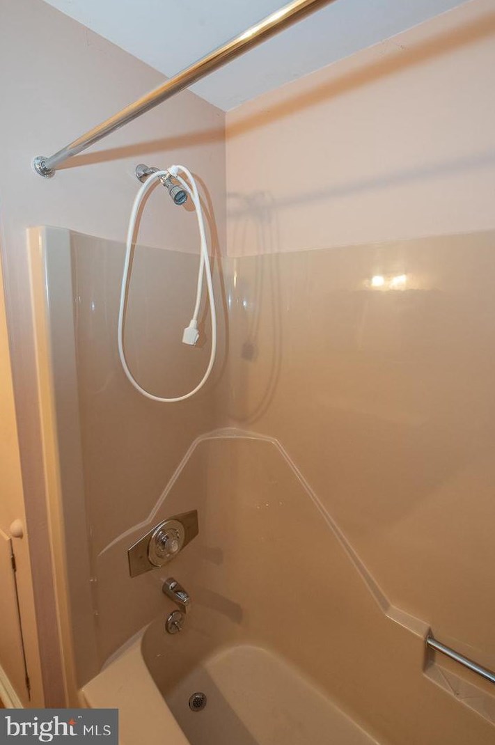 3312 Summit Ave, Downingtown PA  19335-2092 exterior