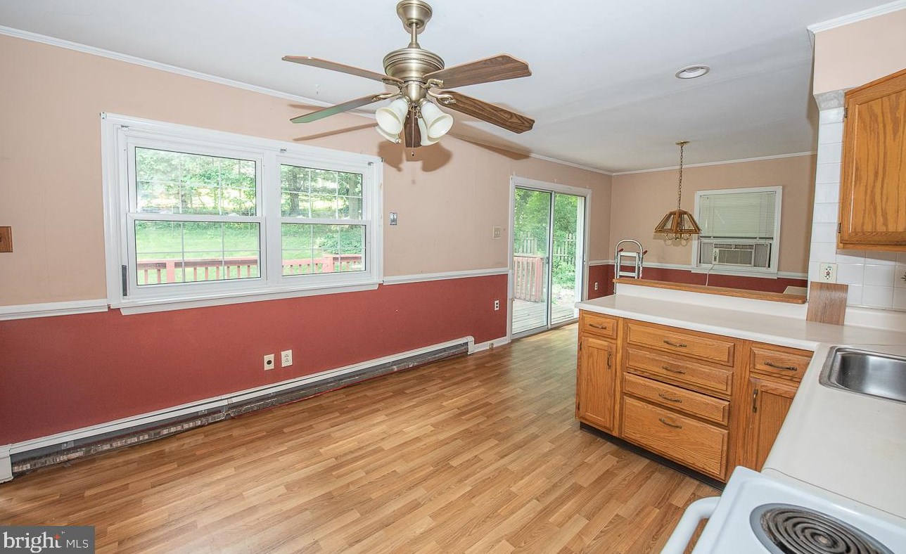 3312 Summit Ave, Downingtown PA  19335-2092 exterior