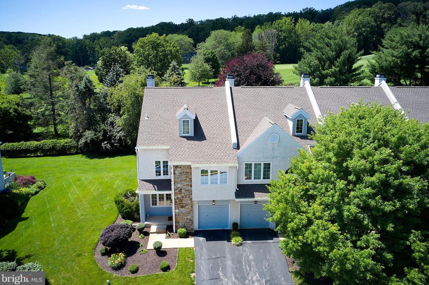 571 Pewter Dr, Exton, PA 19341-2079