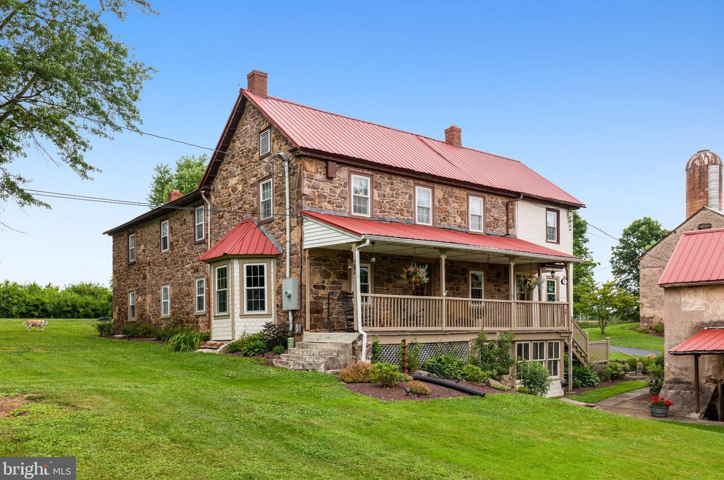 61 7 Stars Rd, Spring City, PA 19475-2205