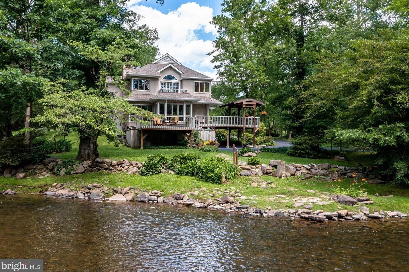 324 Lucas Rd, Phoenixville, PA 19460
