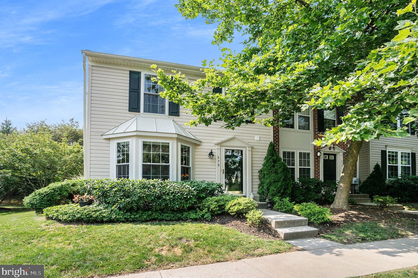 579 Coach Hill Ct, West Chester, PA 19380-1735