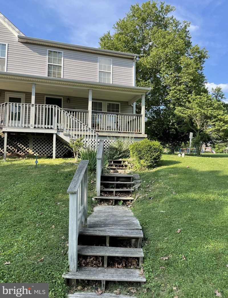 19 Parkway Dr, Romansville, PA 19320-3947