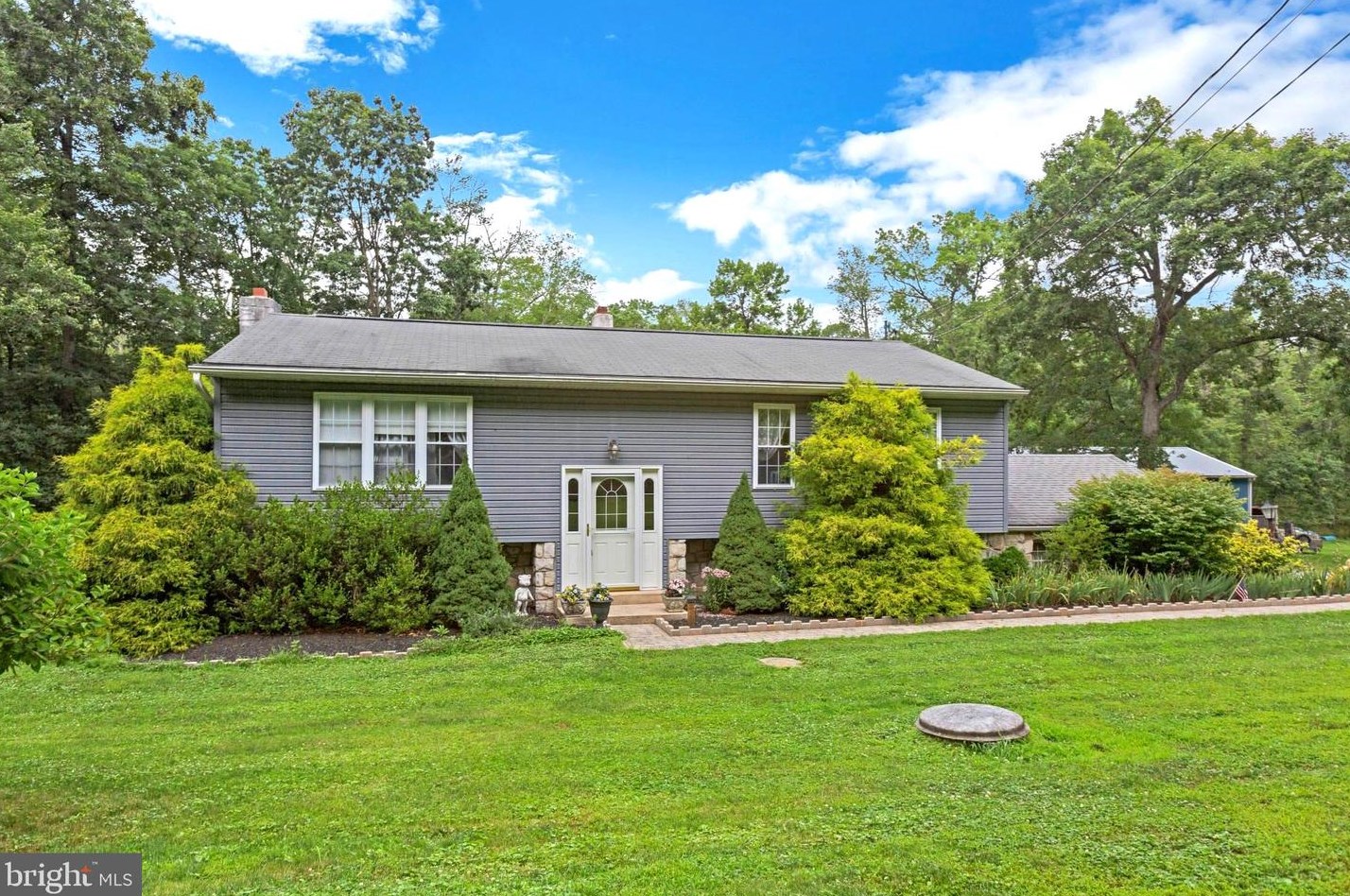 1521 Creek Rd, Glenmoore, PA 19343