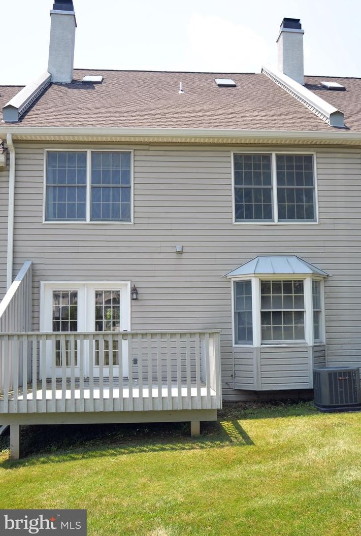 323 Shetland Dr, Exton, PA 19341-2086