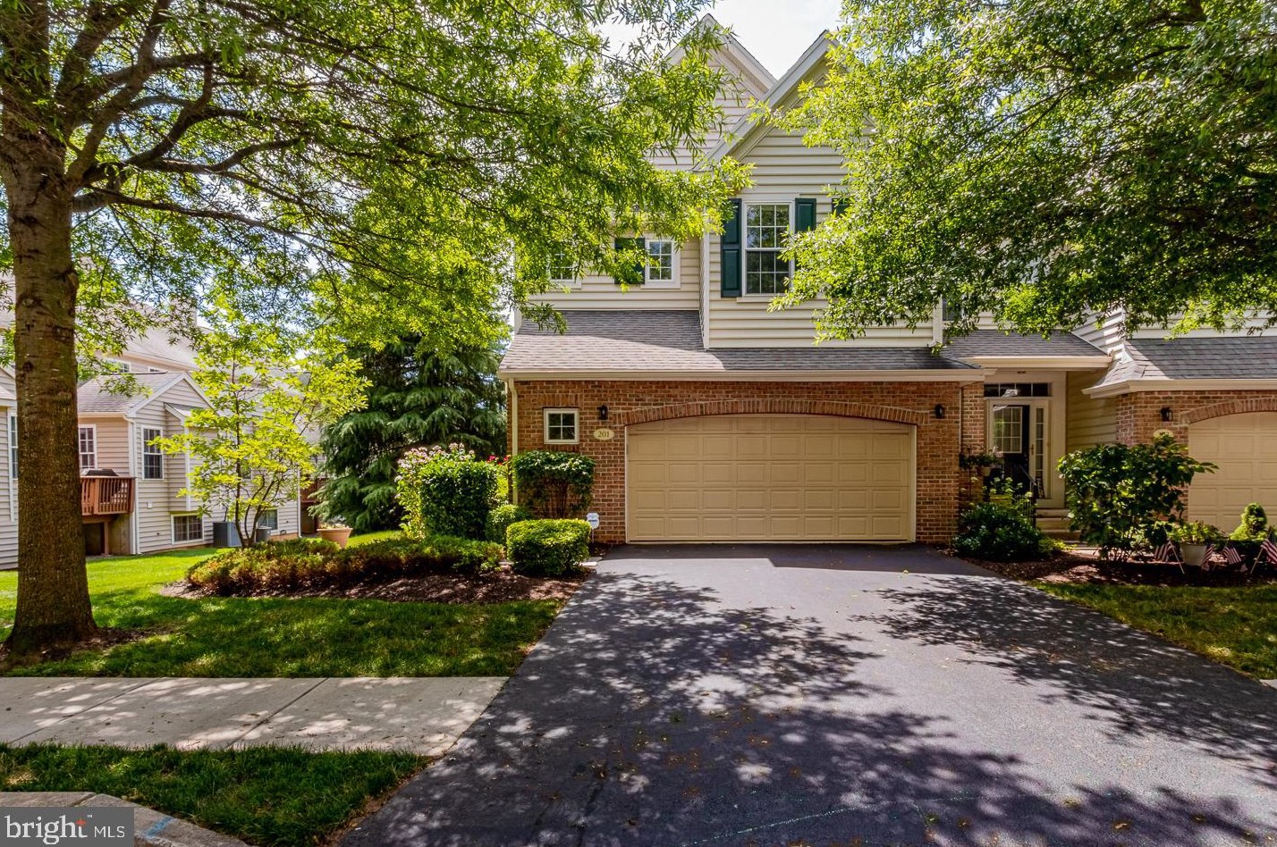 201 Cherry Ln, Kennett Sq, PA 19348