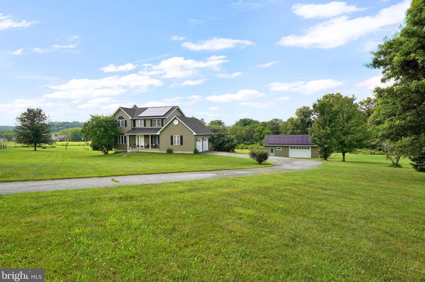 135 Irwin Dr, New London Township, PA 19352-9642
