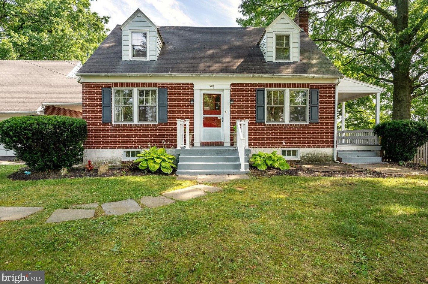 501 Wall St, Spring City, PA 19475-2119
