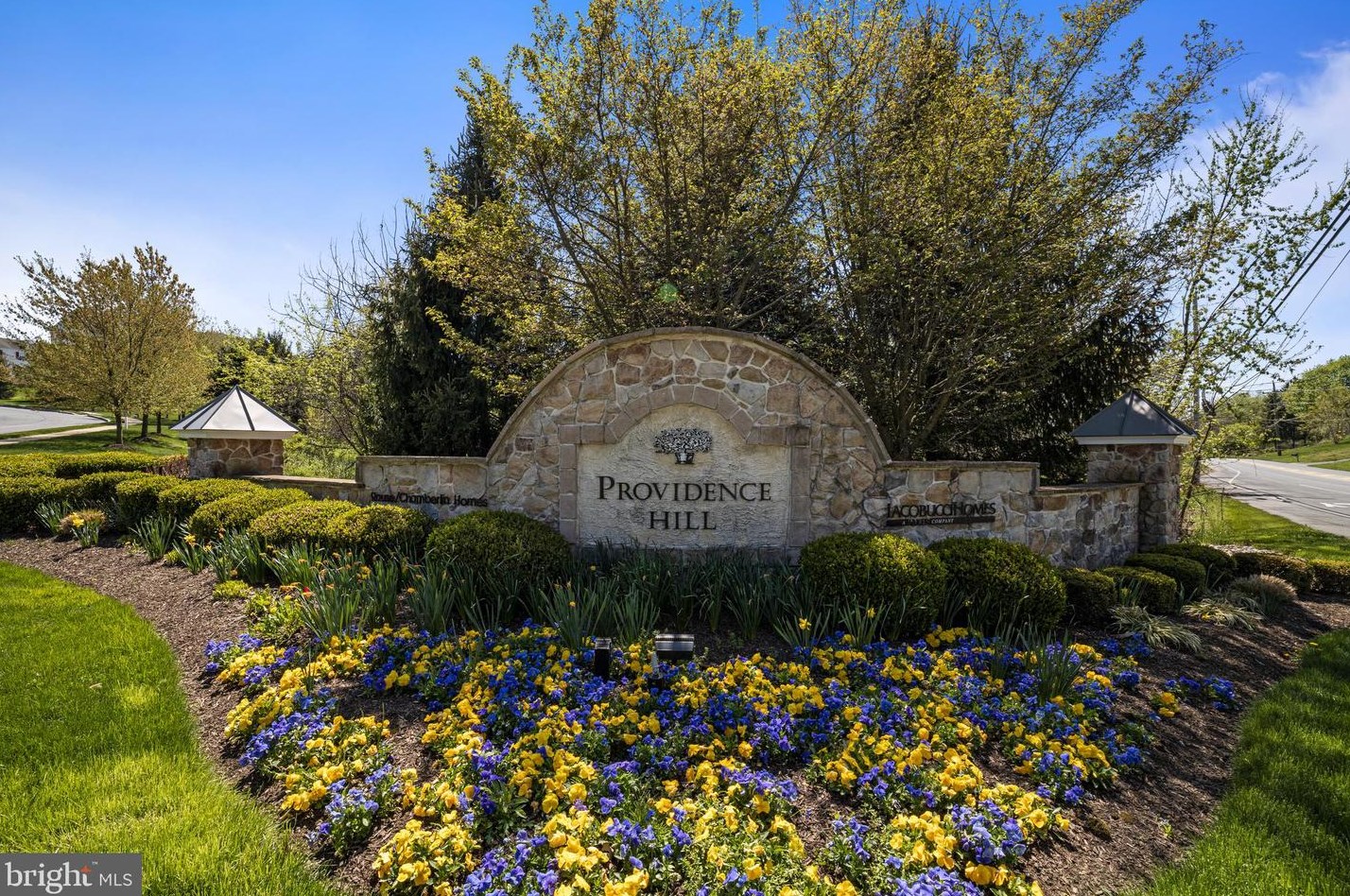 127 Watch Hill Rd, Coatesville PA  19320-3955 exterior