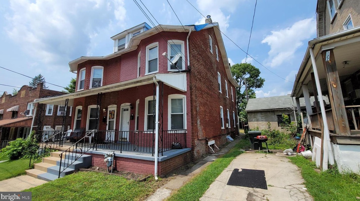 215 Walnut St, Coatesville, PA 19320