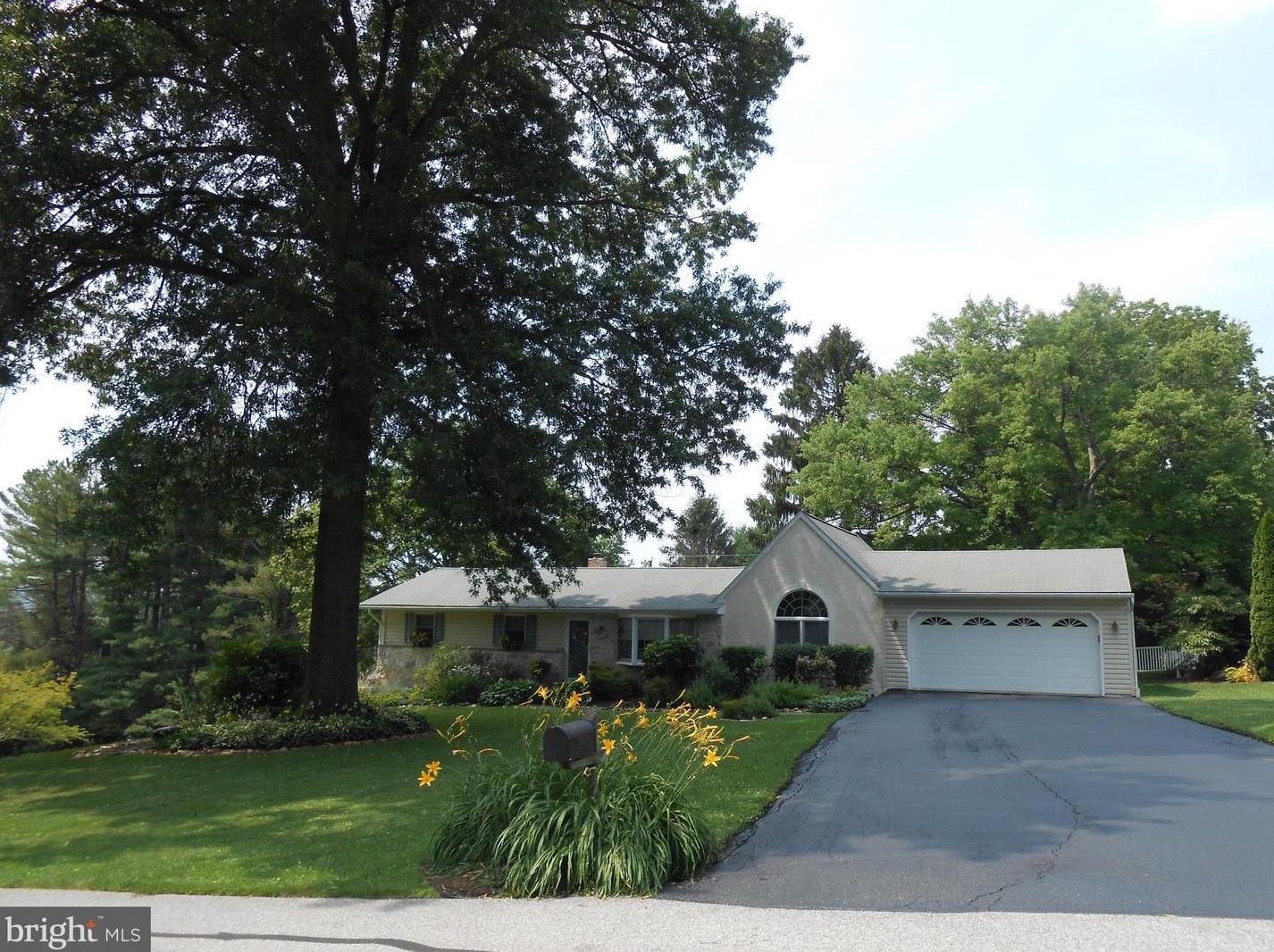 308 Oak Ln, Exton, PA 19341-2128