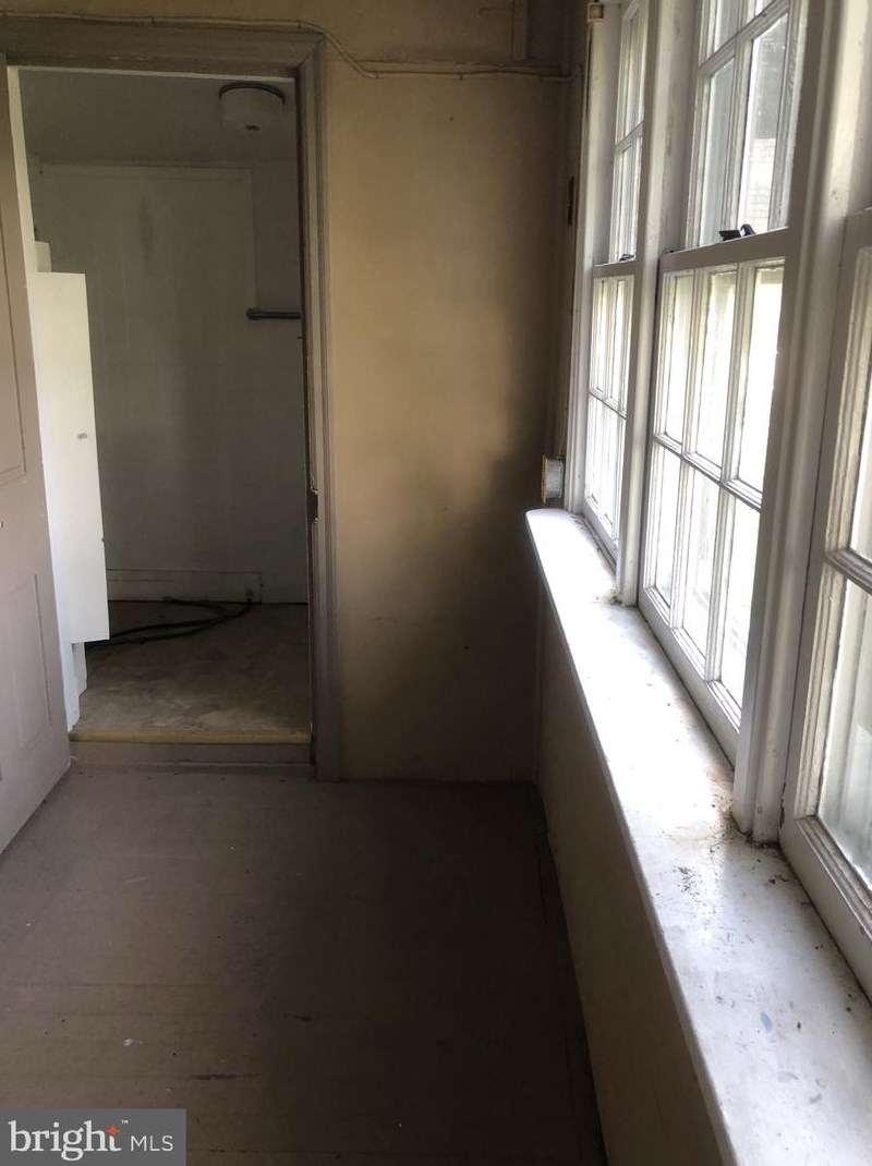 515 Wall St, Spring City, PA 19475-2119