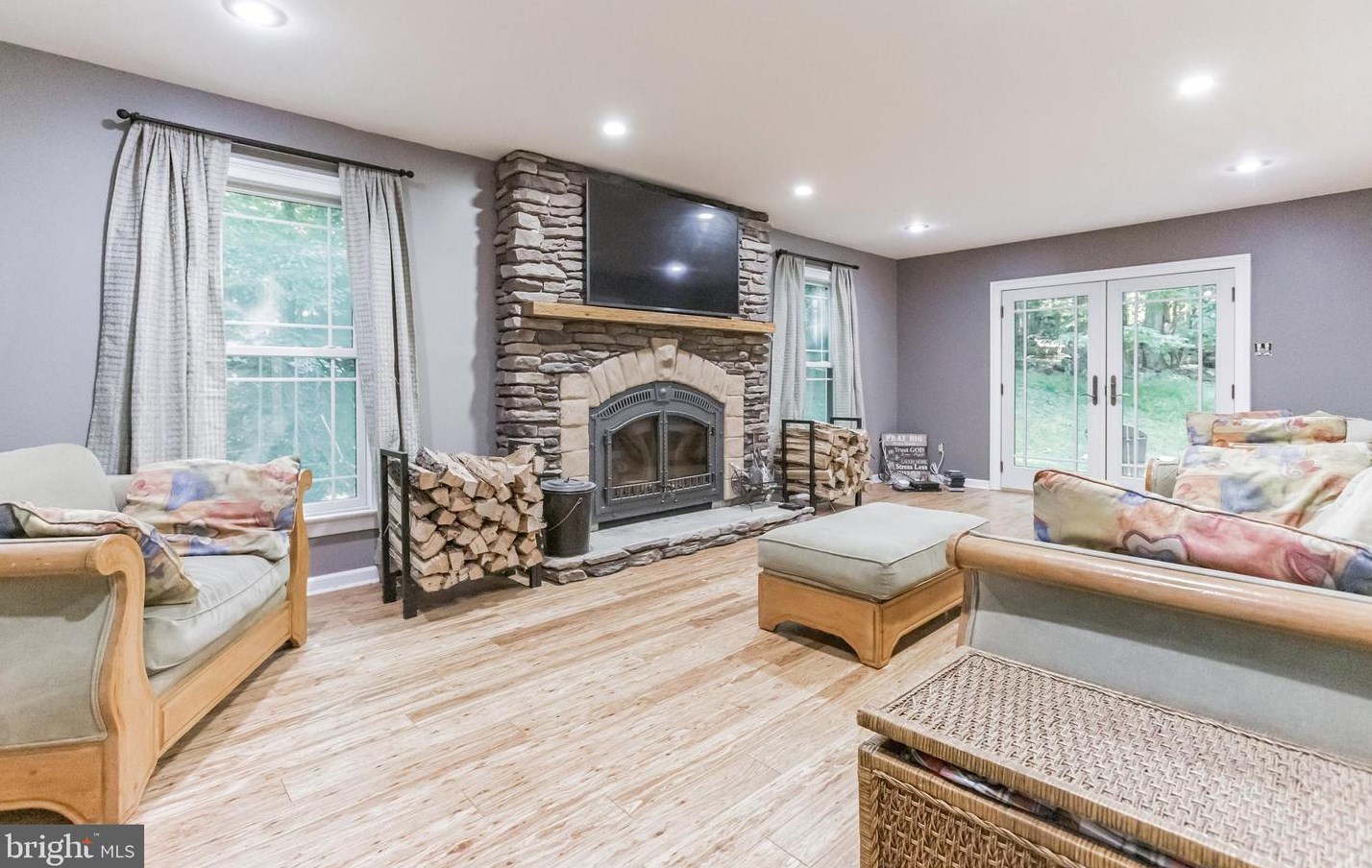 160 Shea Ln, Glenmoore, PA 19343-9508
