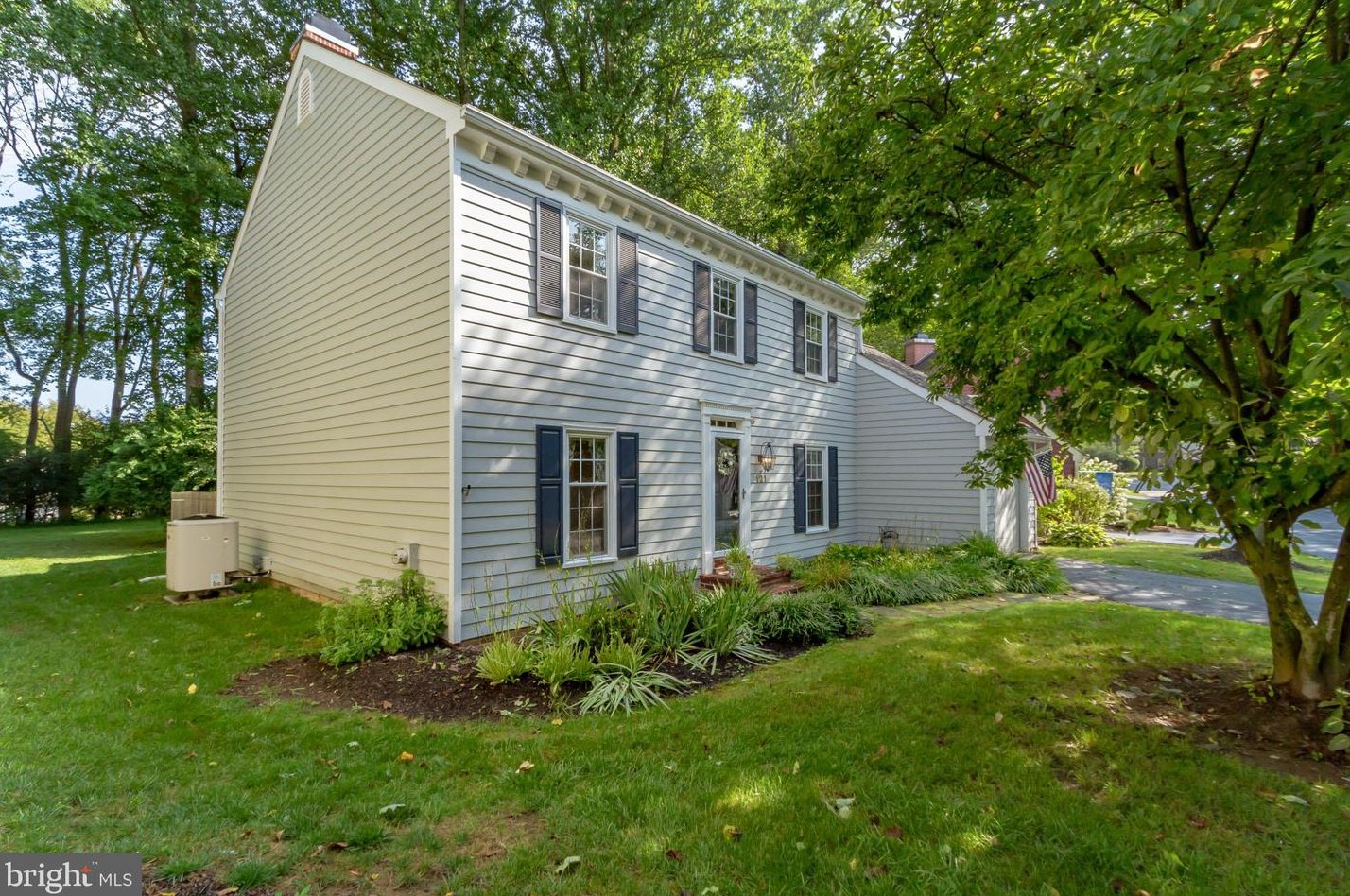121 Hedgerow Ln, West Chester, PA 19380-6502
