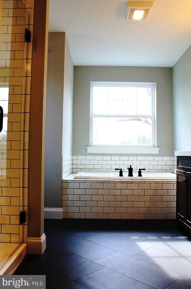 2125 Crk Rd, Glenmoore PA  19343-1514 exterior