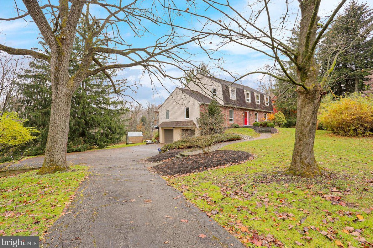 824 Chase Ln, Chester Springs, PA 19425-2303