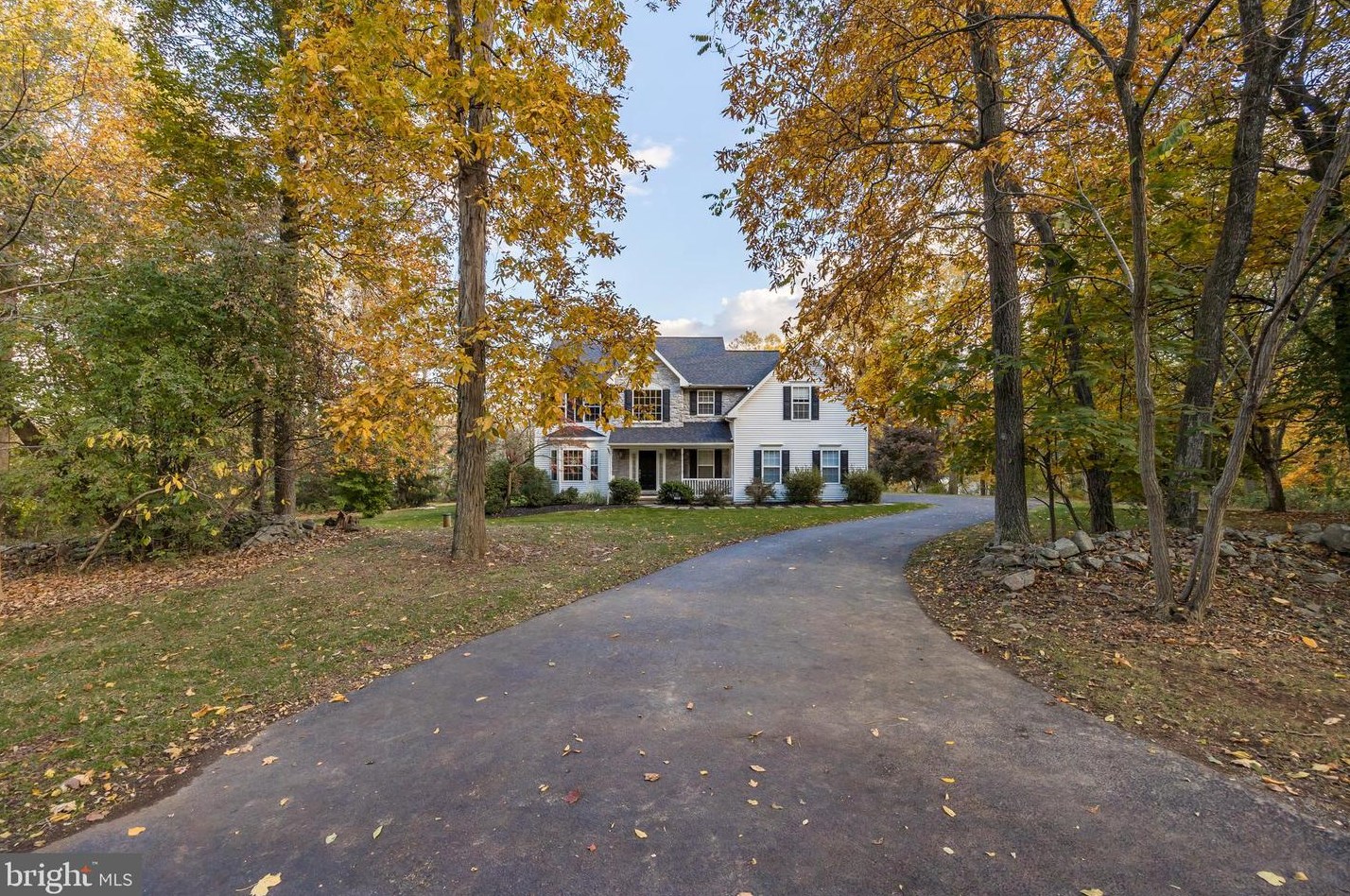 100 Mapleflower Rd, Glenmoore, PA 19343-1805