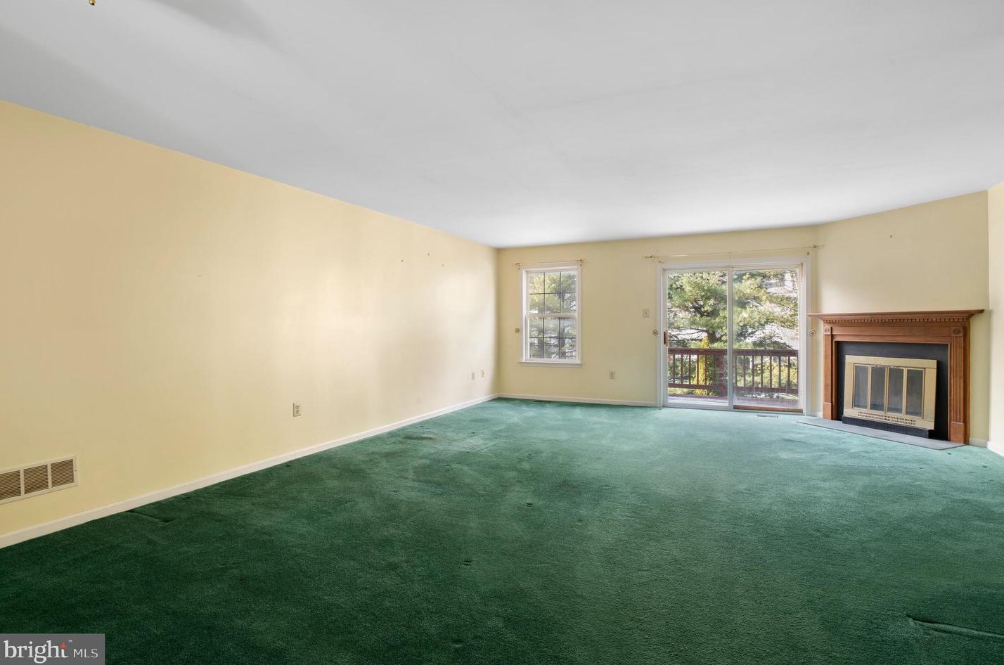 261 Thia Ct, Romansville, PA 19320-2766