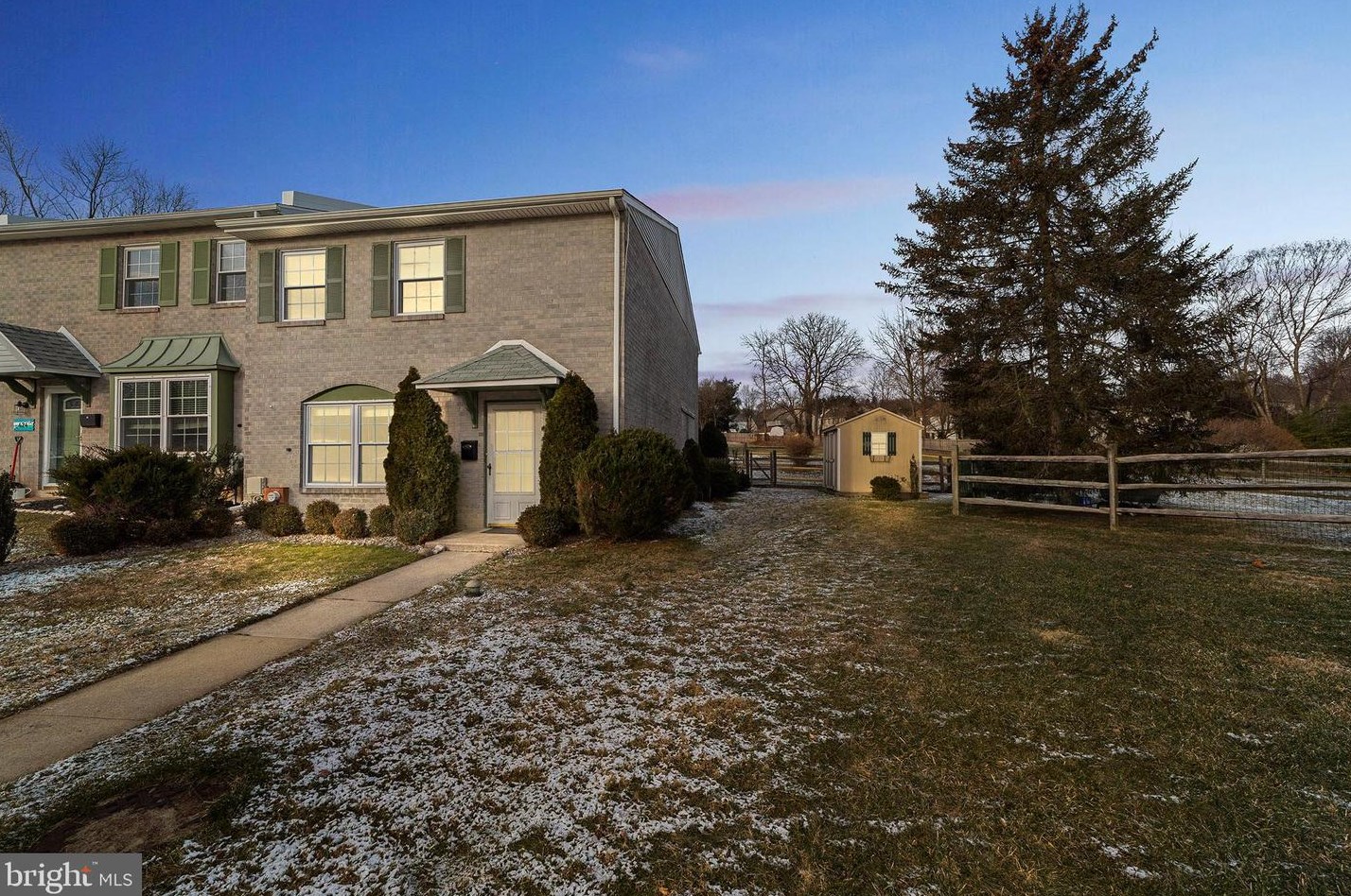 426 Carmarthen Ct, Exton, PA 19341-1490