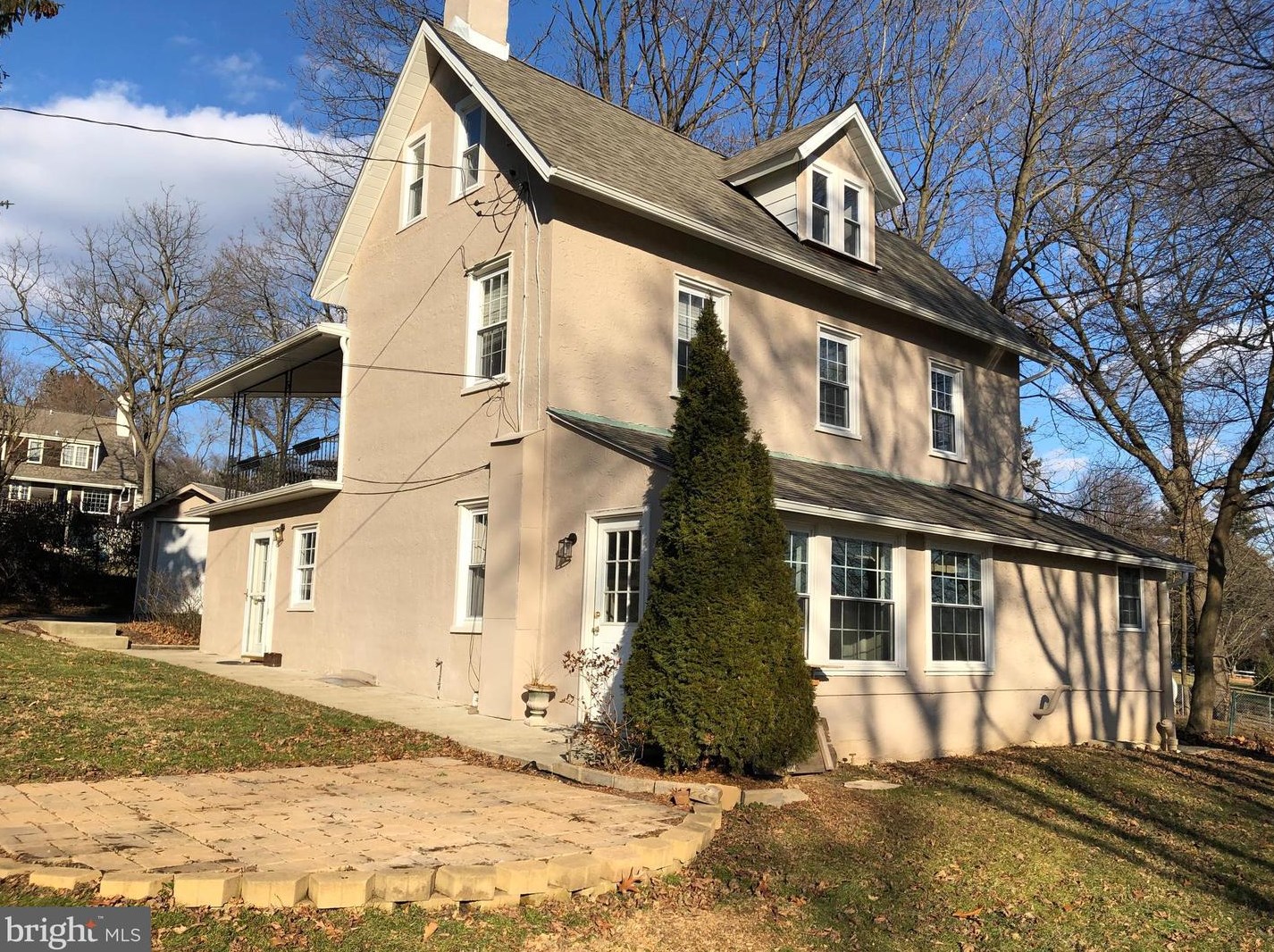 2 Lobbs Ln, Devon, PA 19333