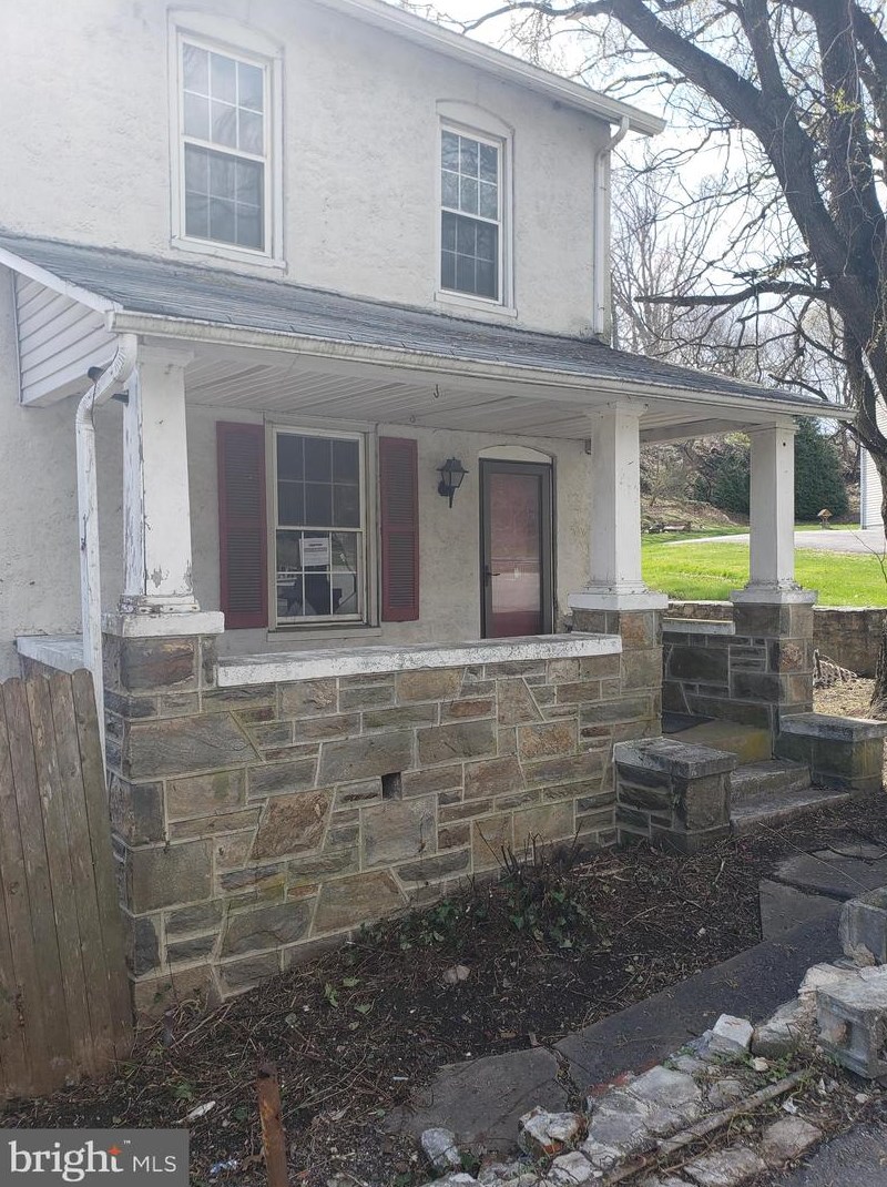 804 Lincoln Hwy, Romansville, PA 19320-3536