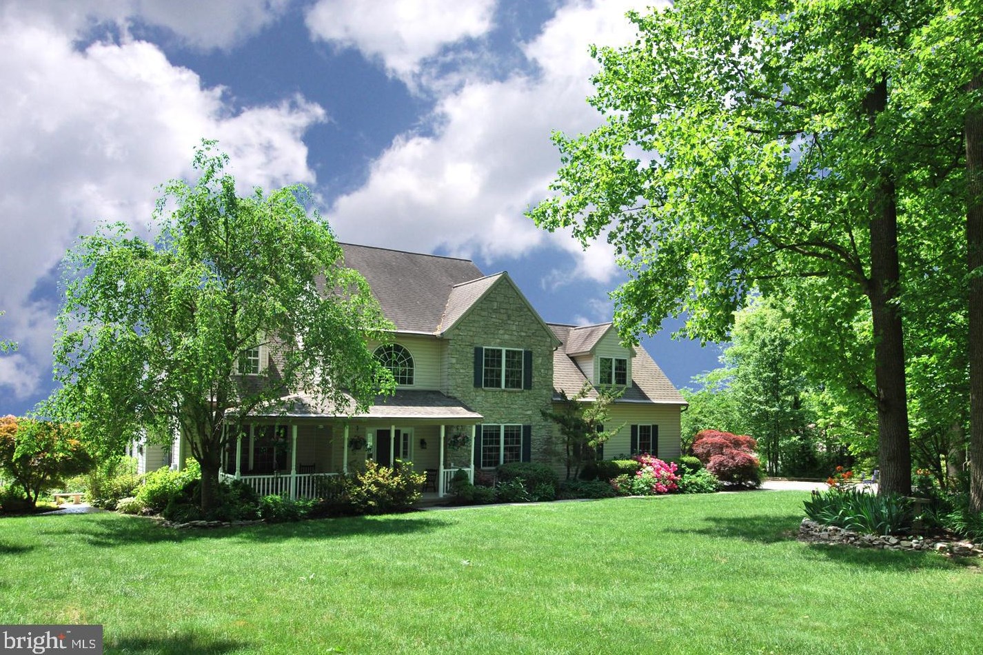 76 Hill Rd, Honey Brook, PA 19344