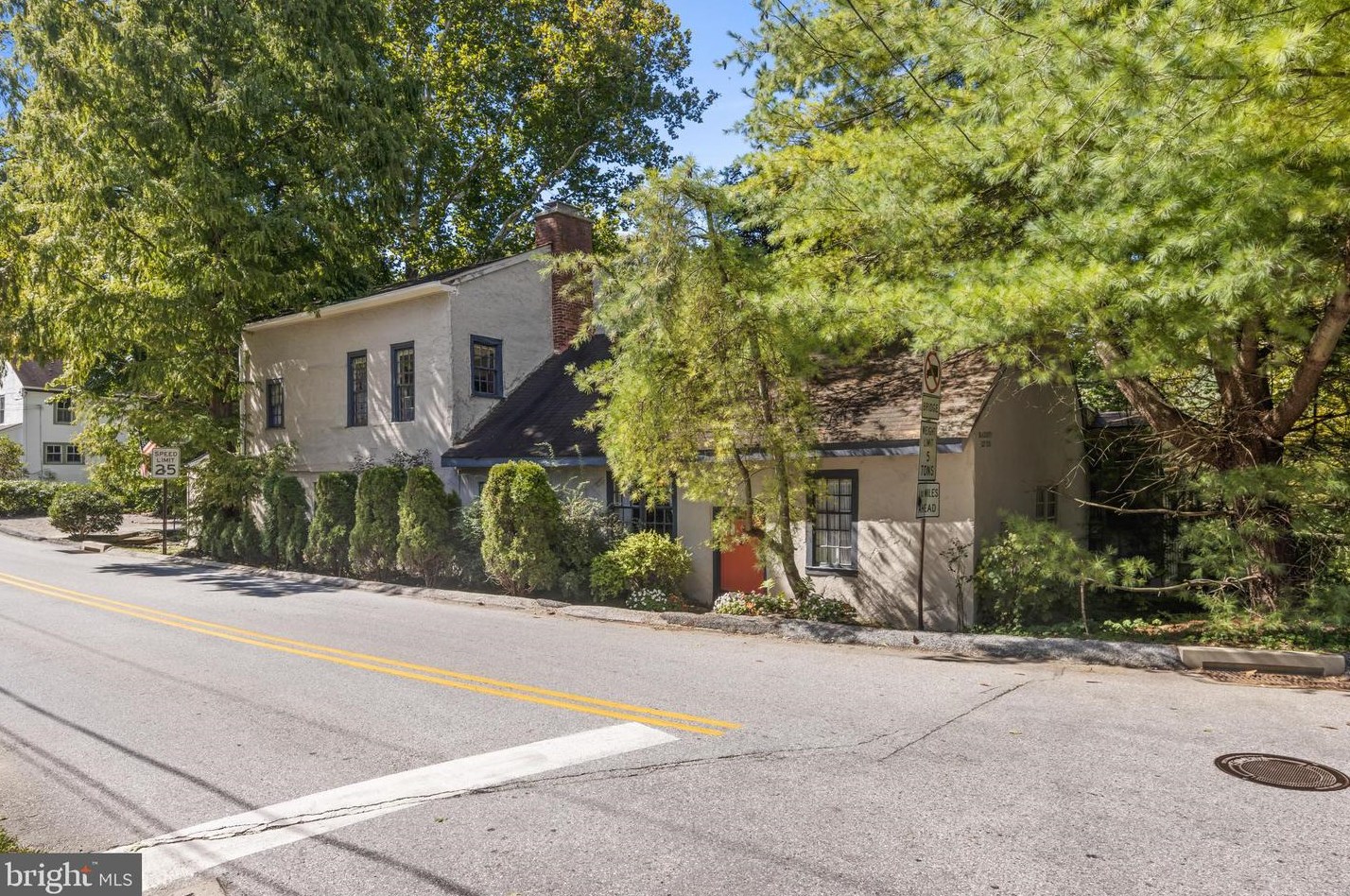 346 N Warren Ave, Frazer, PA 19355