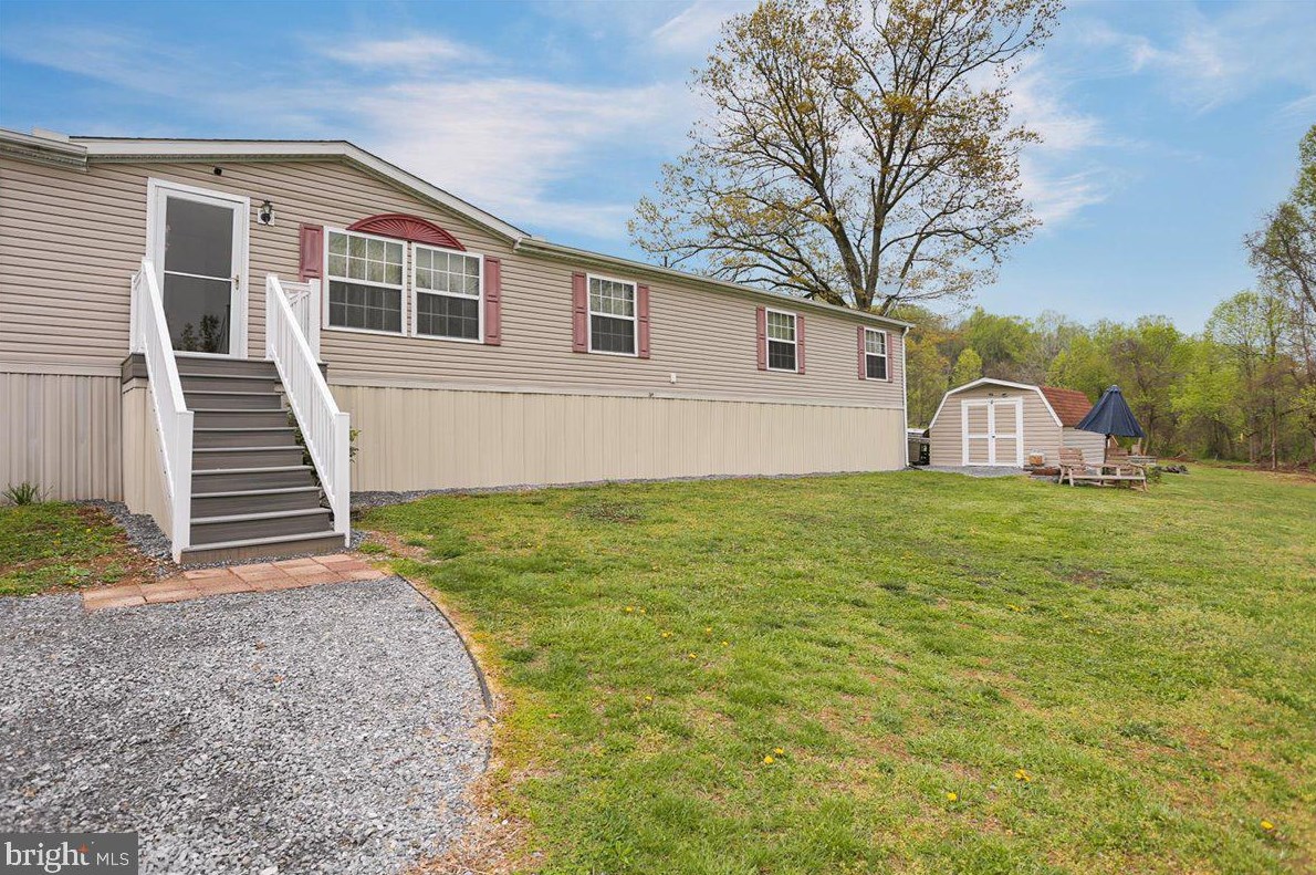 219 Michael Rd, Honey Brook, PA 19344-9047