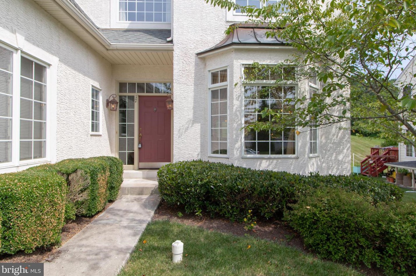 17 Landon Way, Exton PA  19341-2795 exterior
