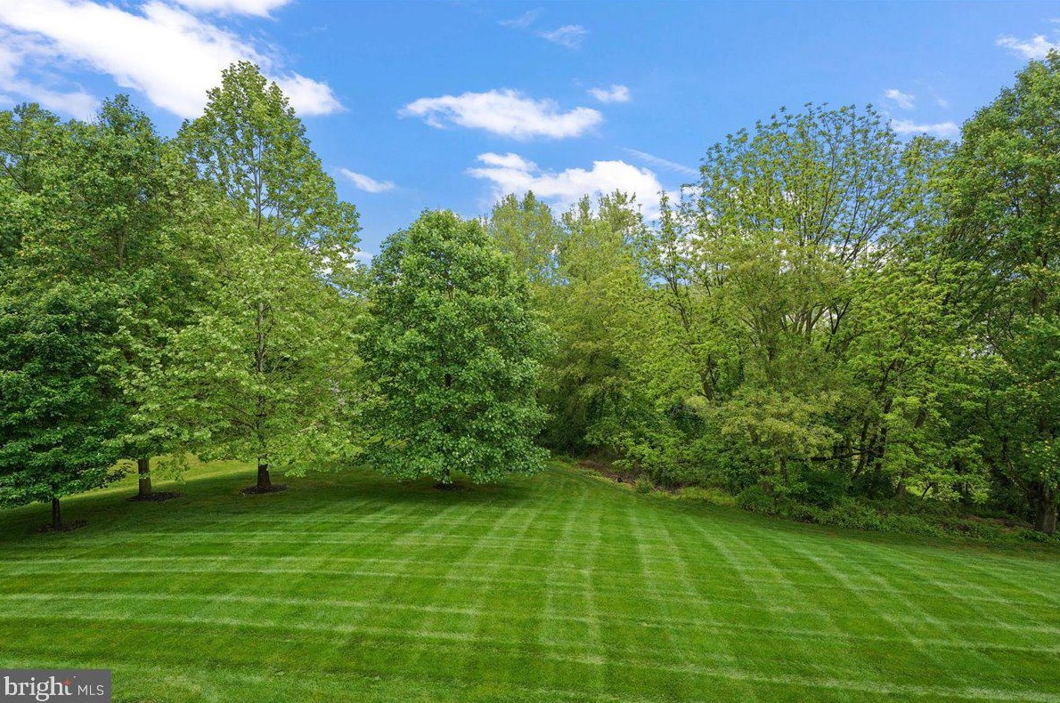 215 Dorothys Way, New London Township, PA 19352-1130