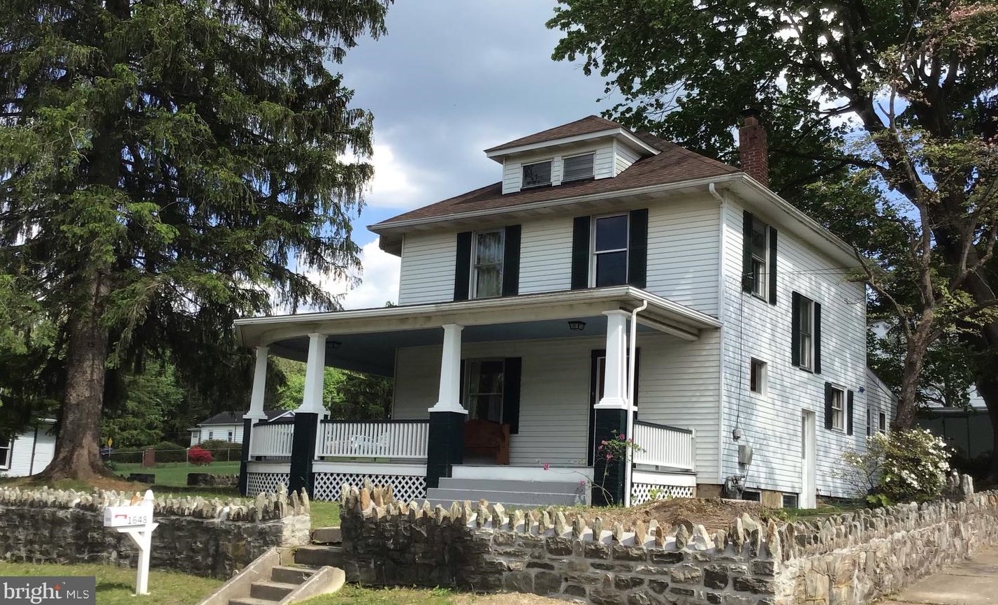 1648 Valley Rd, Romansville, PA 19320-2729