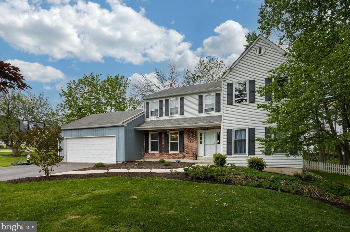 201 Reber Cir, Exton, PA 19341-1782