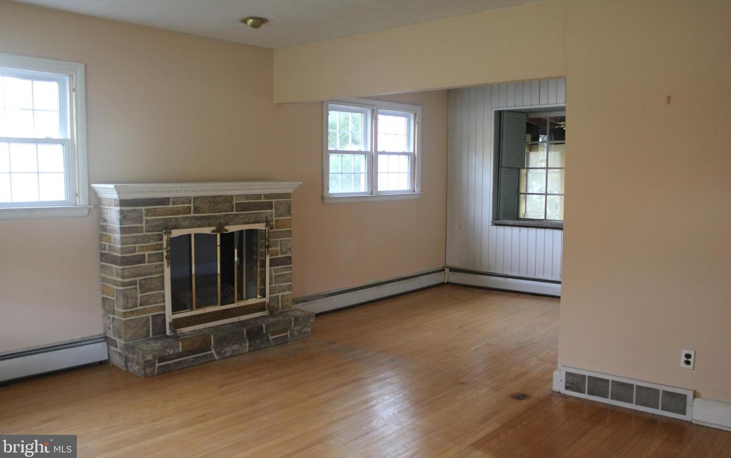 318 Marshall St, West Chester, PA 19380-2439