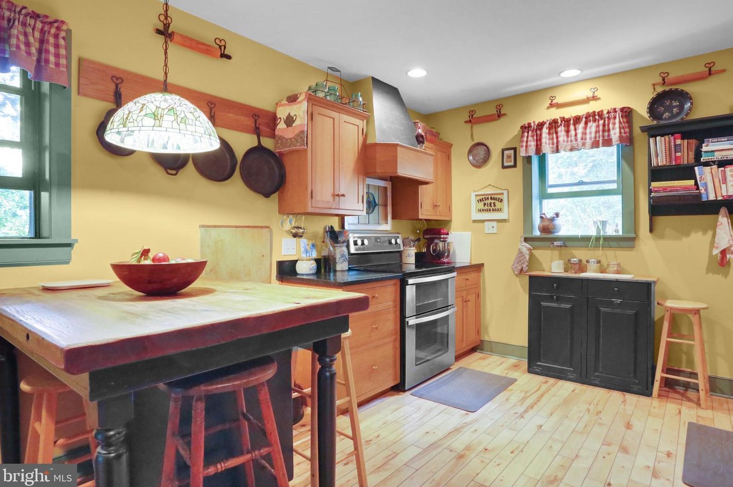 268 Waterway Rd, Oxford, PA 19363-3909