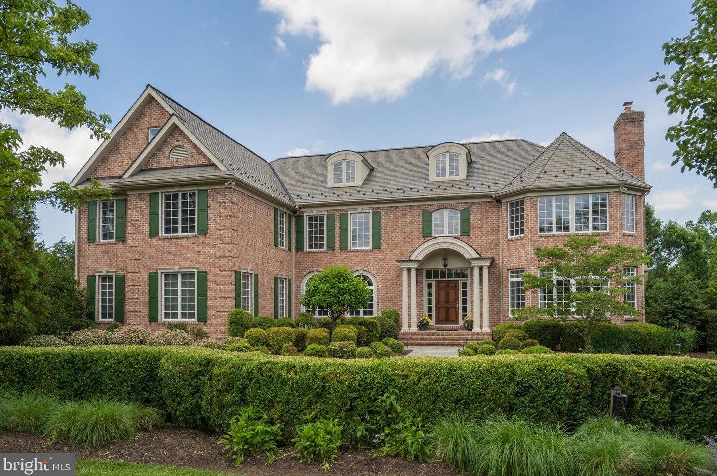 1 Dovecote Ln, Frazer, PA 19355-3348