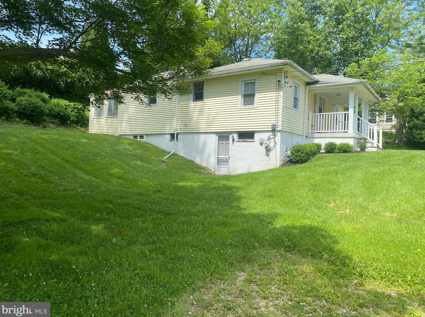 19 Broad St, Frazer, PA 19355-2507