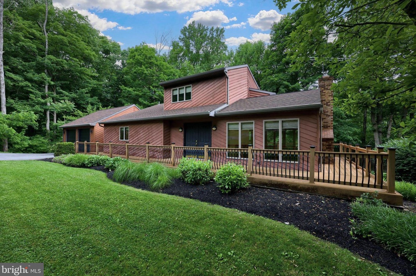14 Buck Run Dr, Marsh, PA 19520