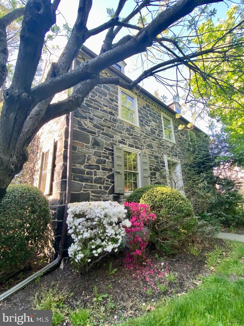 311 Brintons Bridge Rd, West Chester, PA 19382-8208