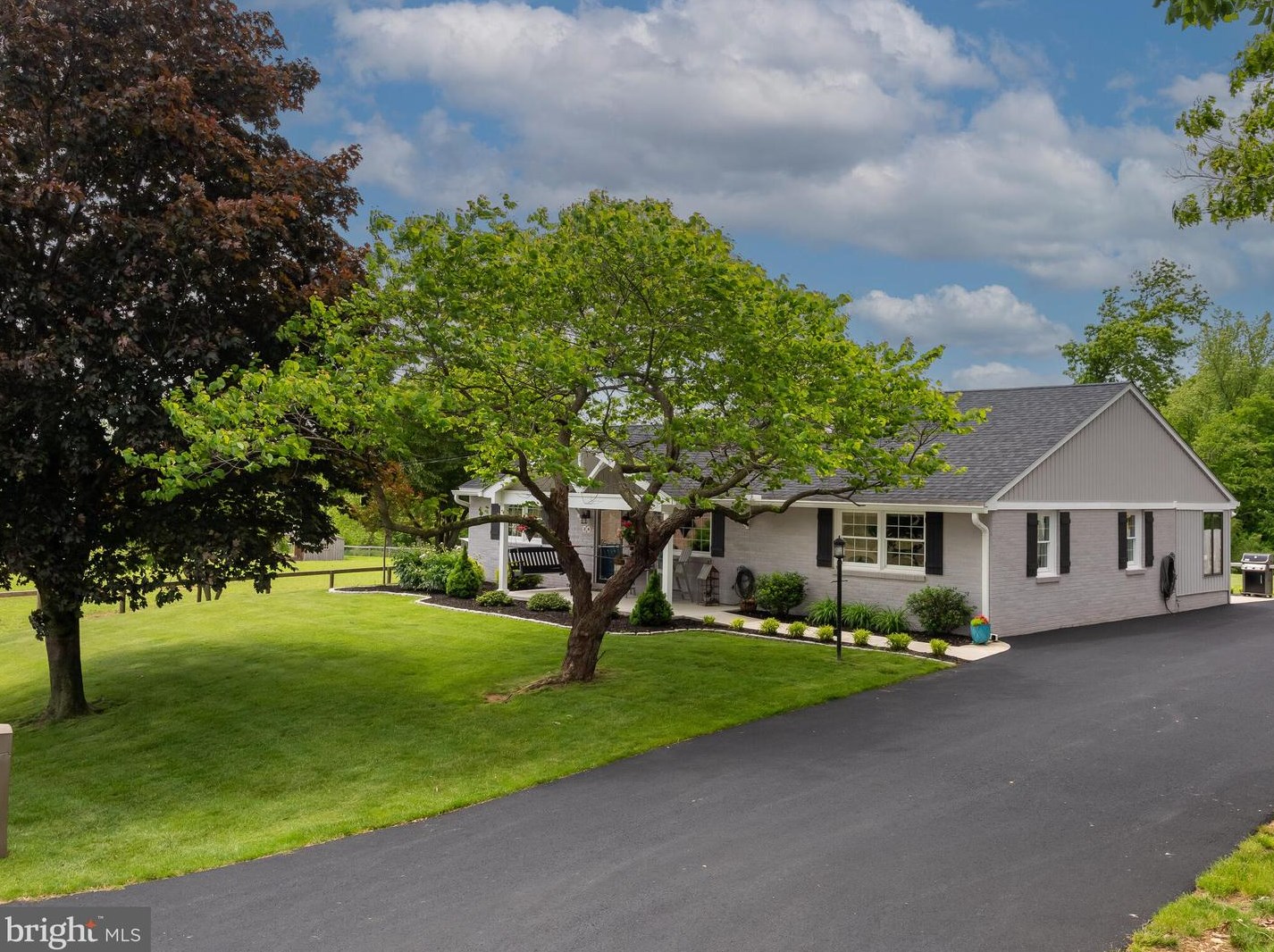 38 Martin Rd, Romansville, PA 19320-4916