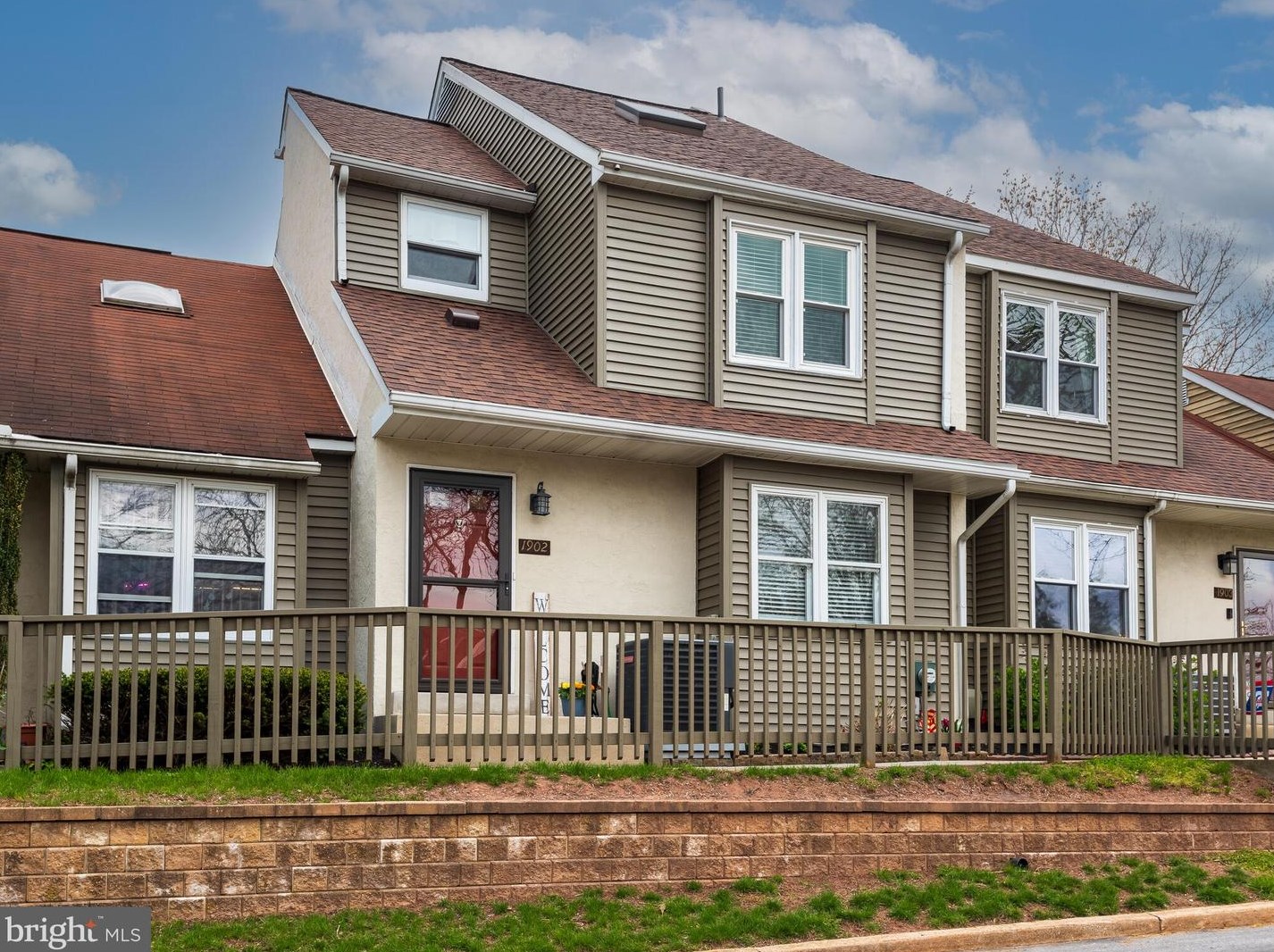 1902 Bridgewater Ct, Chester Springs, PA 19425-8714
