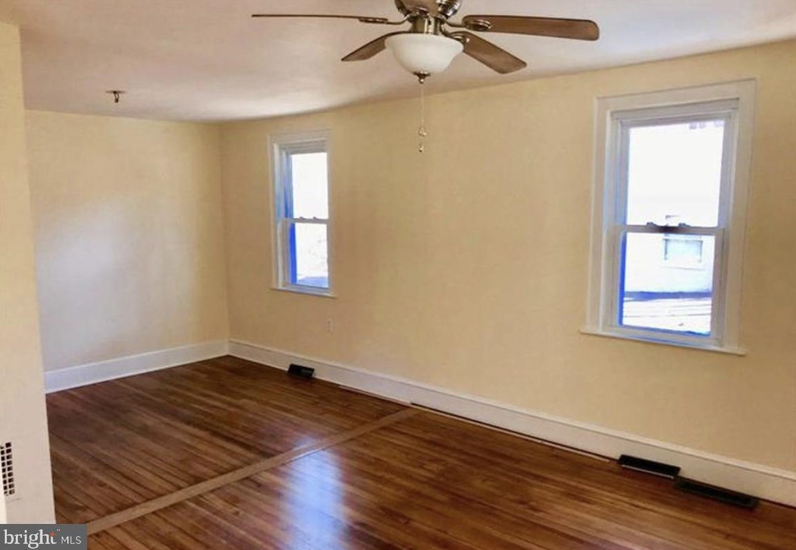 39 Summit Ave, Paoli, PA 19301