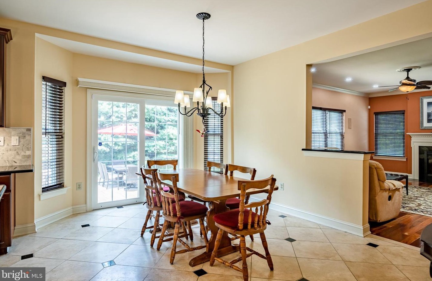 4 Avondale Cir, Exton PA 19341-2374 exterior