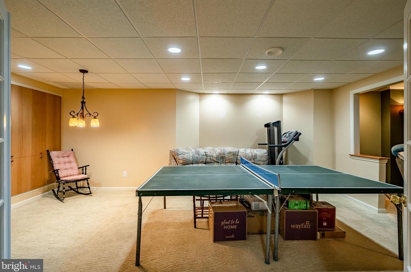 4 Avondale Cir, Exton PA 19341-2374 exterior