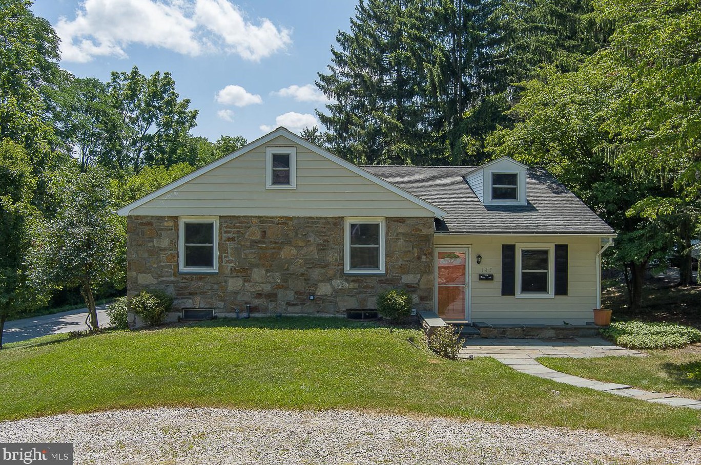 145 Jolind Rd, Paoli, PA 19301