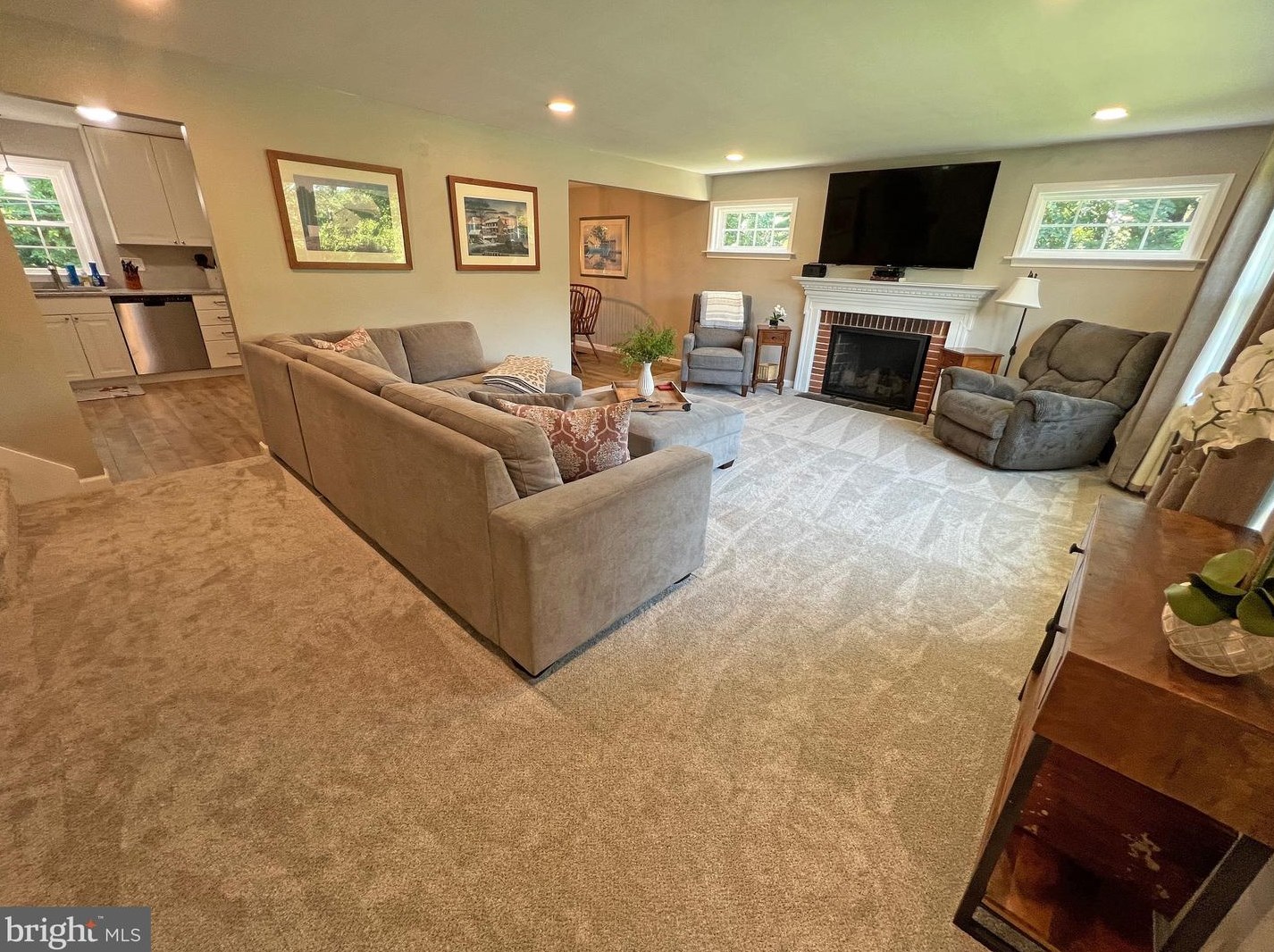 511 Lafayette Dr, West Chester, PA 19382-6812
