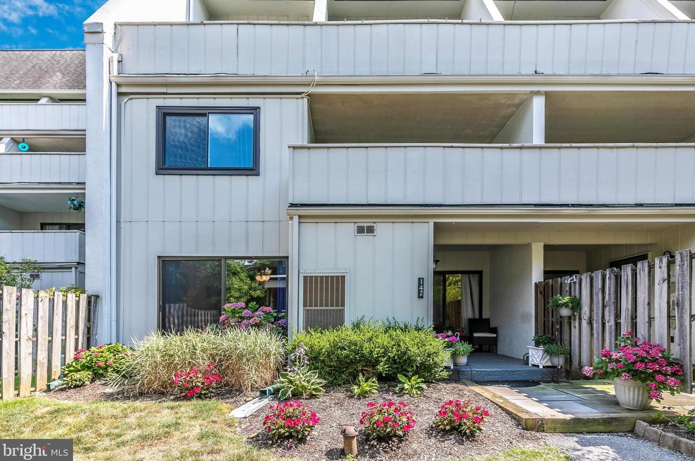 142 Summit House, West Chester, PA 19382-6549