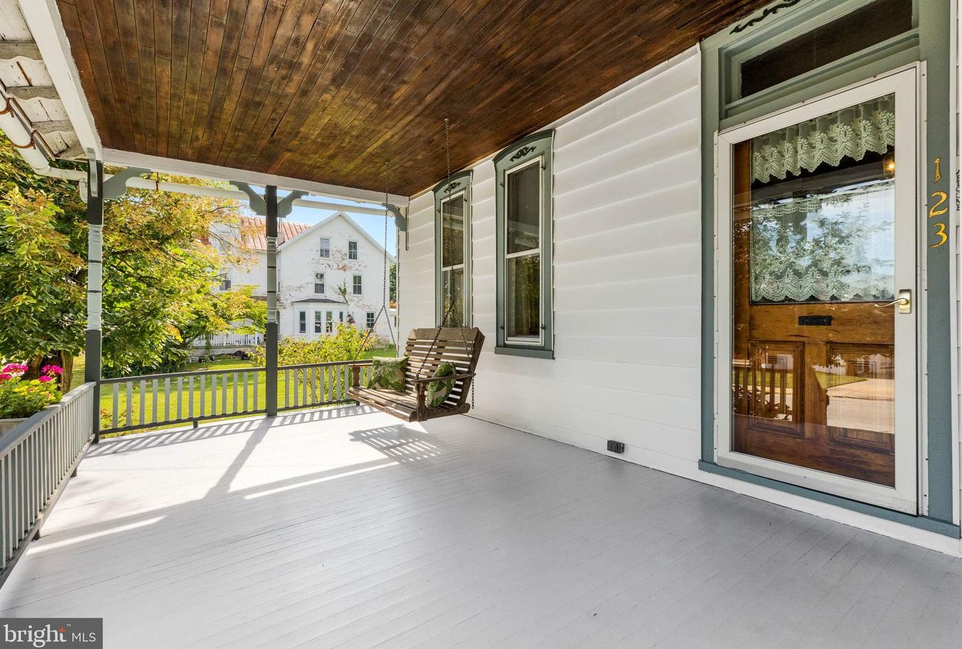 123 Locust St, Oxford, PA 19363-1356