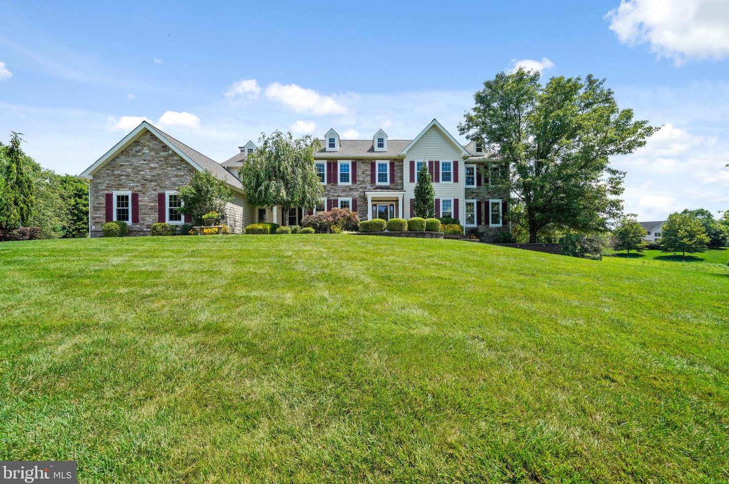 1660 Linda Dr, West Chester, PA 19380-7500